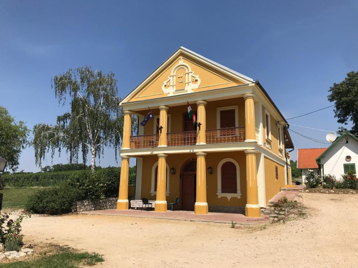 Appartamento Joe Bácsi Rezidenciája Kisharsány Esterno foto